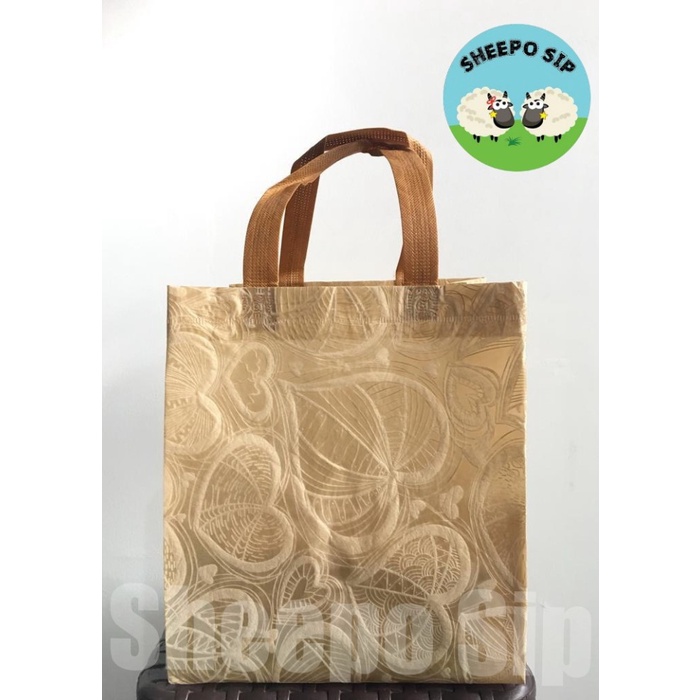 

NEW TAS SPUNBOND NASI KOTAK 20X20 - TAS HAJATAN - TASYAKURAN EMBOS KUAT - CKLAT MUDA-LOVE