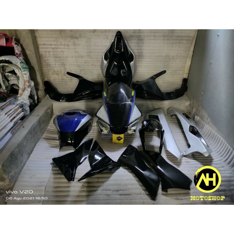FULLBODY MODEL R1 UNTUK R15 V2 DAN R15 V3