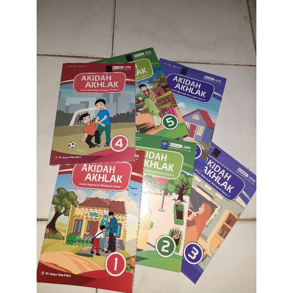 Akidah/Aqidah Akhlak Kelas 1 2 3 4 5 6 MI Revisi 2019 Madrasah Ibtidaiyah Toha Putra