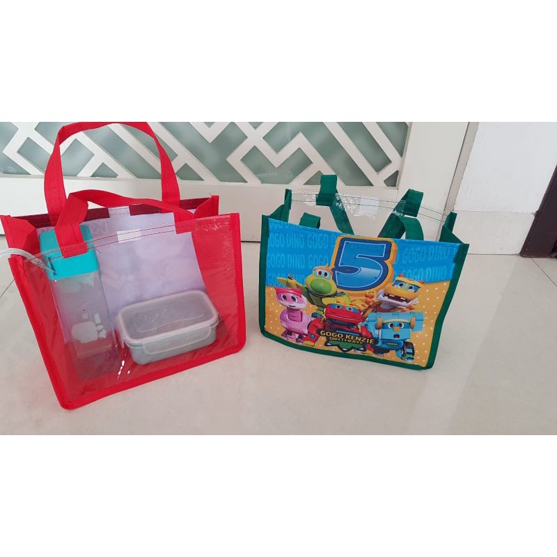 souvenir murah tas spongebond mika vinyl