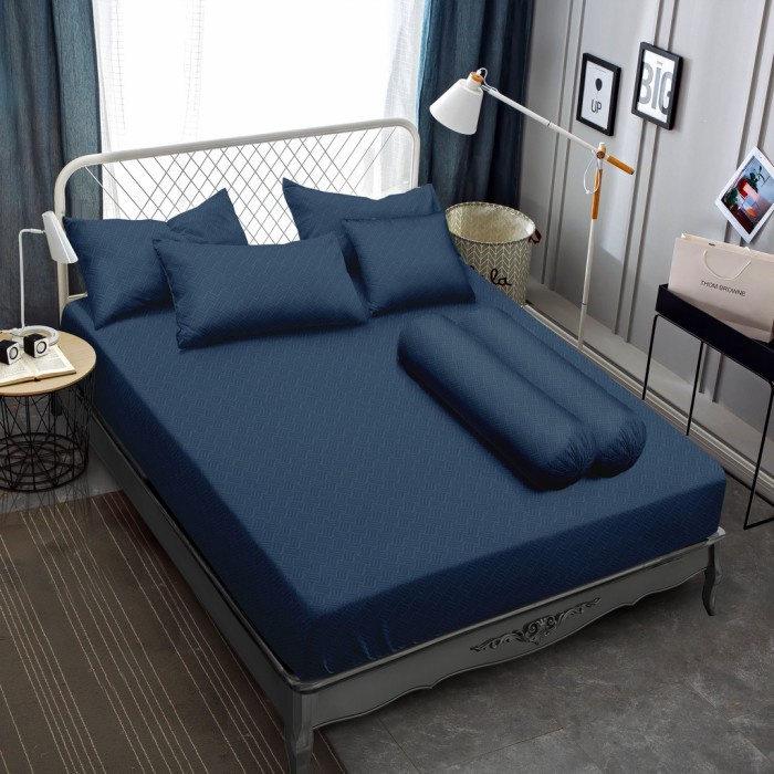 Sprei SPREI VALLERY QUINCY NAVY 180X200/160X200t30 - 160x200cm(P3J8) Spray Anti Bocor BISA COD HALUS
