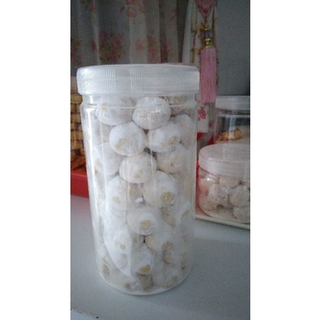 

PUTRI SALJU METE