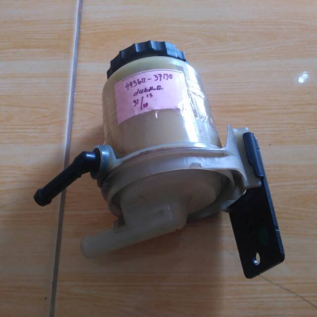 Tabung minyak rem power stering Hino Dutro
