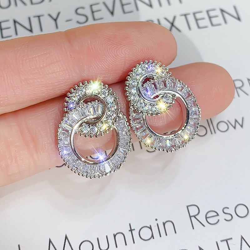 Anting Model Berlian Imitasi Warna Silver S925