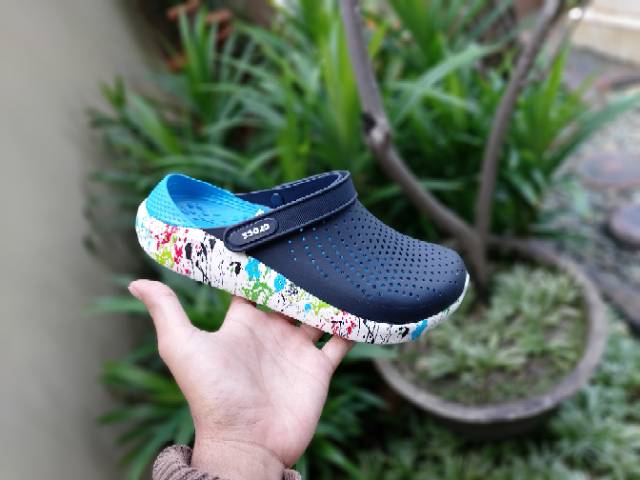 SANDAL CROCS LITERIDE MOTIF PRIA WANITA / Sandal wanita crocs / Sandal pria crocs / Crocs literide