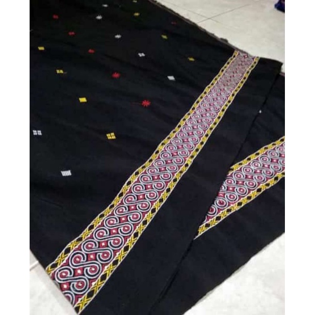 KAIN TENUN JEPARA KAIN PABINTIK KAIN EXPO KAIN SARITA KAIN BLANKET KAIN TORAJA KAIN PAMIRING BAJU TO