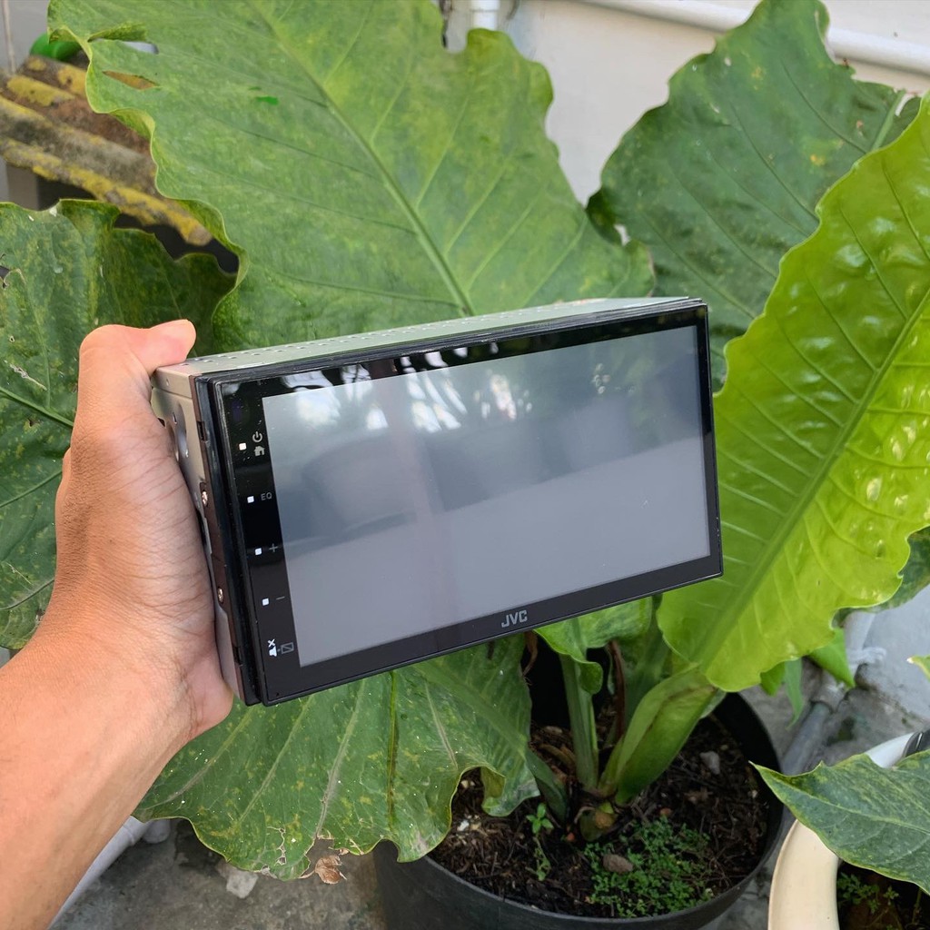 Head unit deckless JVC KW-M24BT copotan Ignis sudah Bluetooth