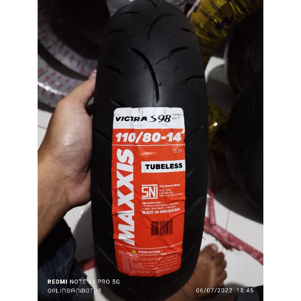Ban Maxxis Victra 110/80-14 Tubles/Ban Depan Maxxis New Aerox/Ban Maxxis Luar Depan ADV150/BAN MAXXI
