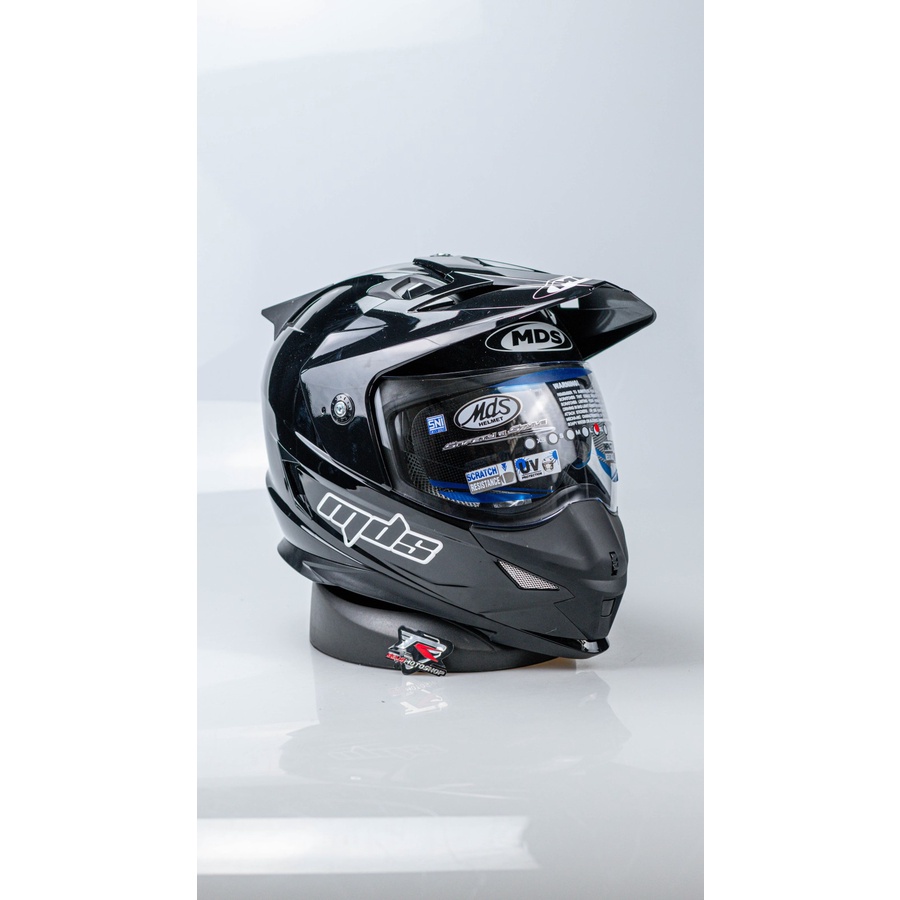 MDS SUPERPRO HELM MDS SUPER PRO SOLID BLACK