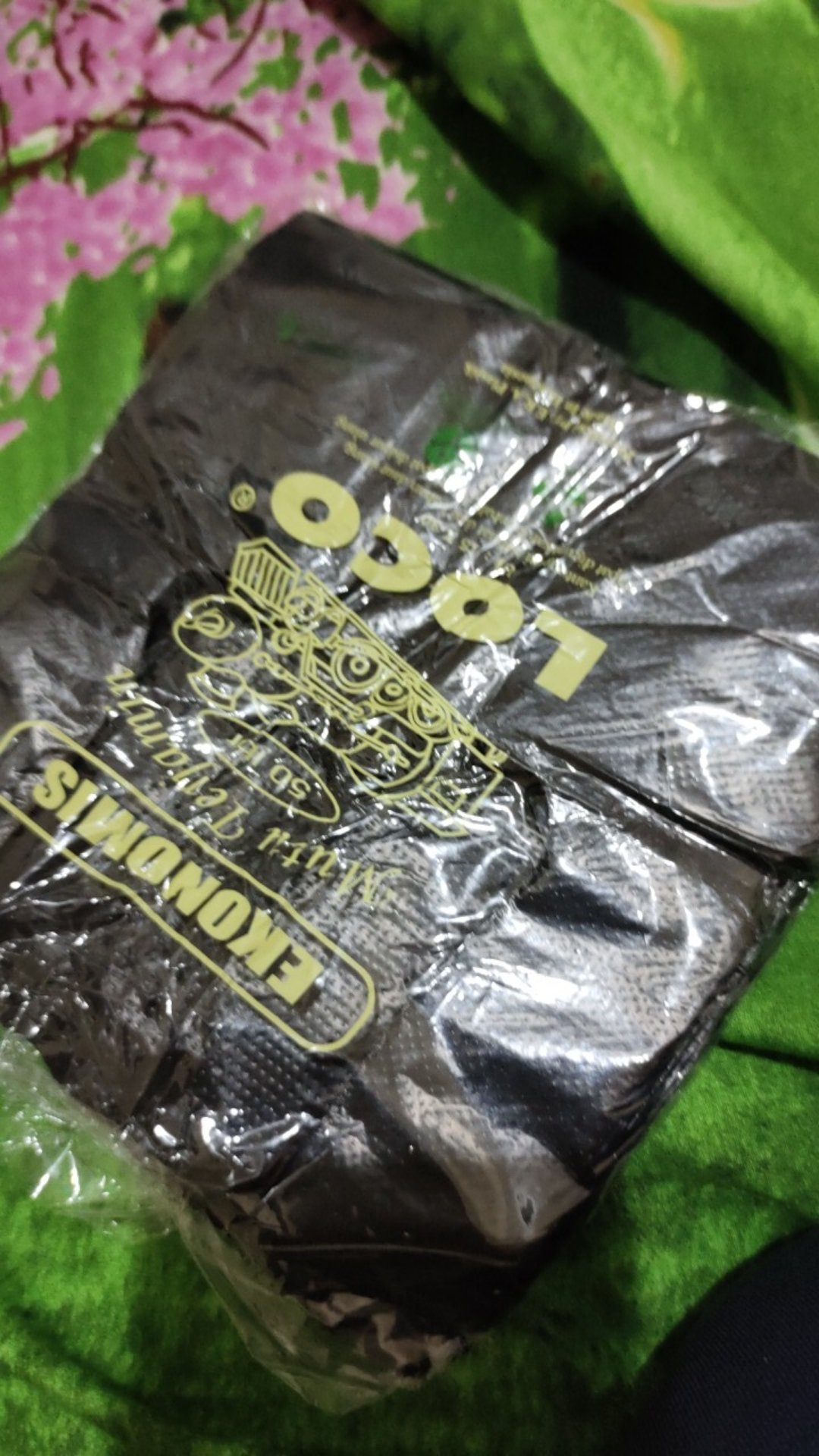 Kantong Plastik Kresek Loco Ekonomis Hitam Tipis 15 X 30