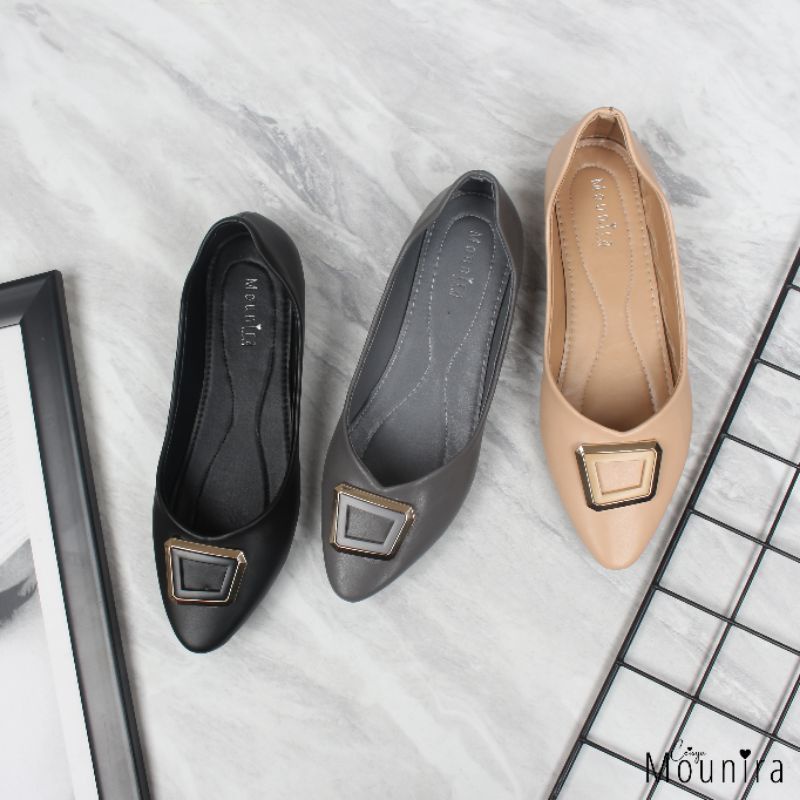 GLORY Flat Shoes By Ceisya Mounira