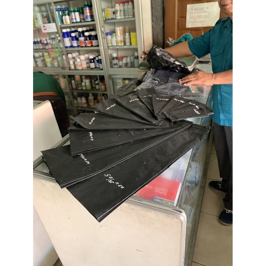 Plastik polybag polibag tanaman 40 x 40 cm