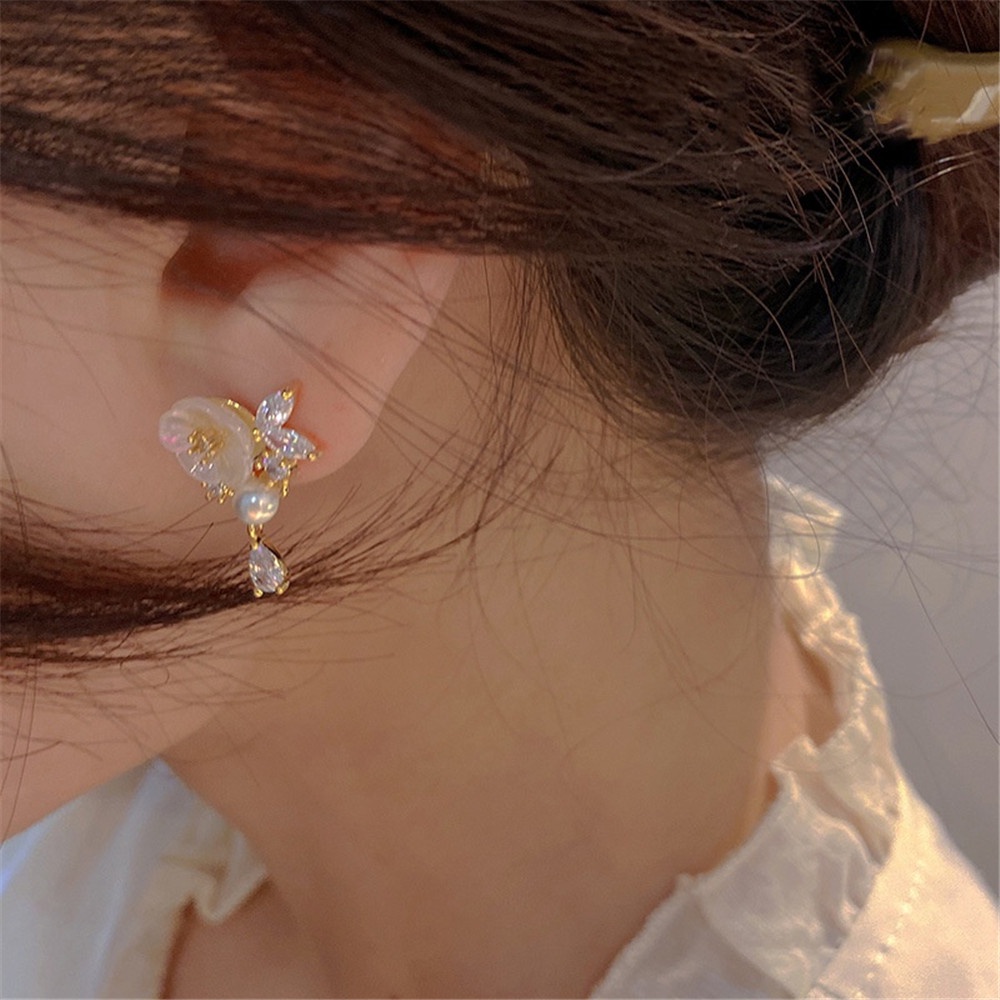 【COD Tangding】Anting Tusuk Gantung Temperament Desain Bunga Anggrek Hias Mutiara Untuk Wanita