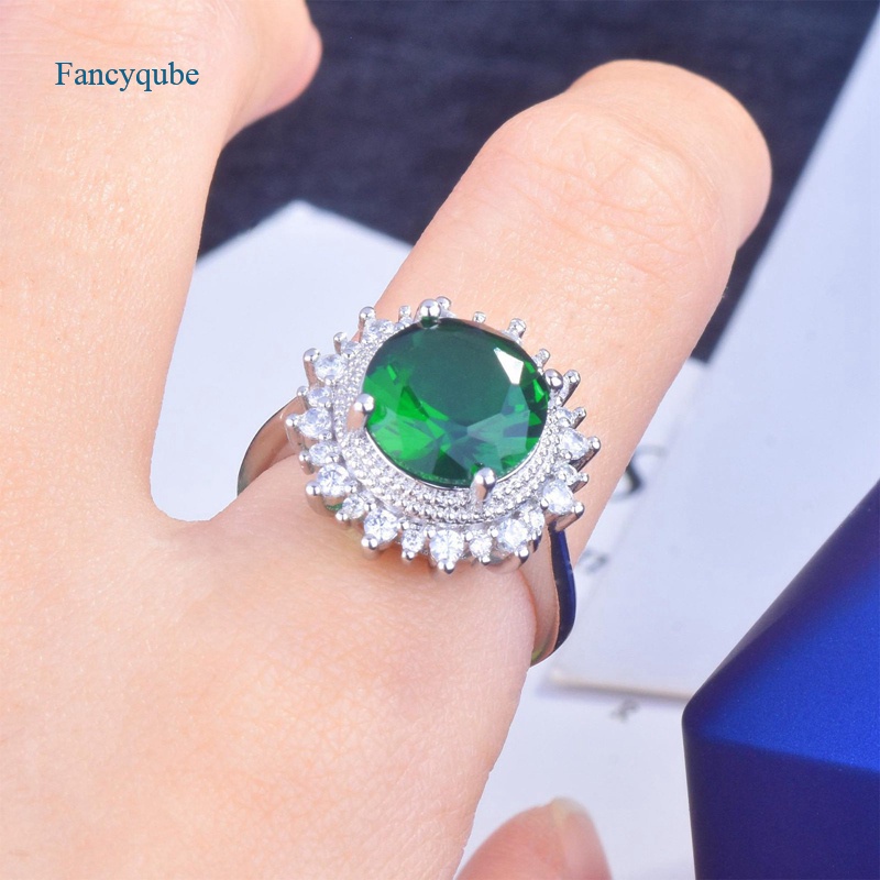 Fancyqube Cincin Zircon Kristal Zamrud Besar Warna Silver Gaya Vintage Untuk Wanita