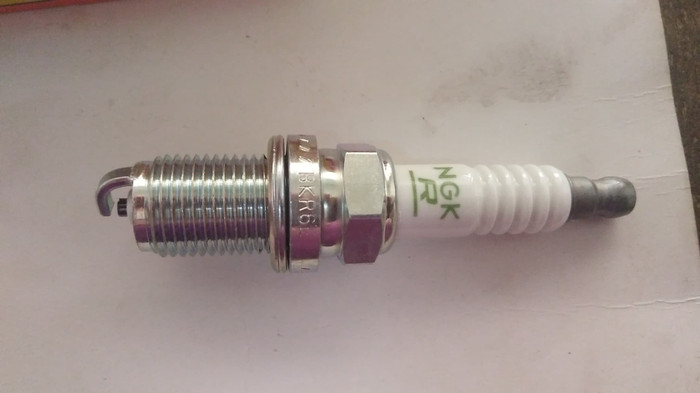 Busi Spark Plug Mobil Suzuki Carry 1.5 '14~ BKR6E-11 NGK Asli