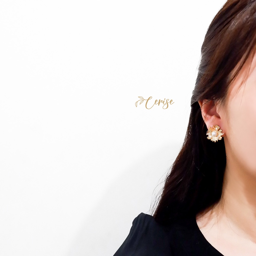 Aranka Earrings | Anting tusuk korea mutiara emas cantik aksesoris wanita trendy stylish