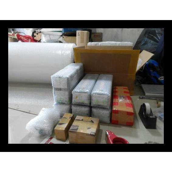 

Bubble Wrap Tambahan Untuk Keamanan Pengiriman Produk Bermutu
