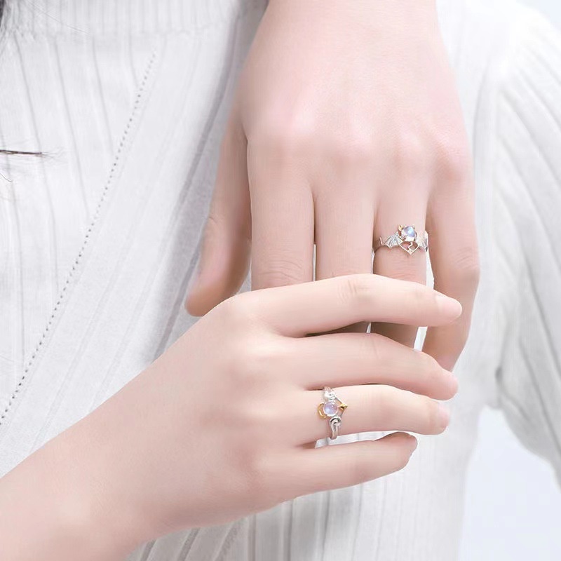 Cincin Zircon Bentuk Geometri Dua Warna Adjustable Untuk Wanita