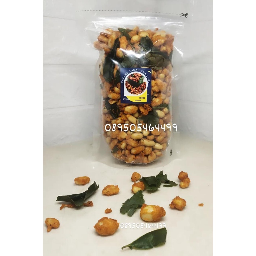 

Kacang Tanah Thailand SUPER JUMBO / Butiran Besar 1/2kg