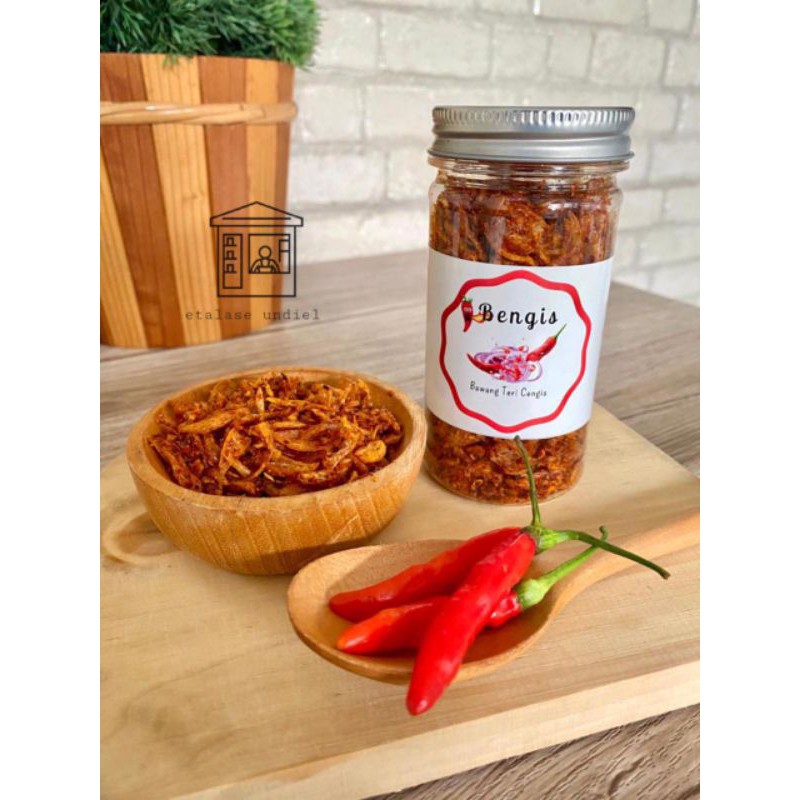 

BACENG Bawang goreng Sumenep ditambah teri dan cengek/cengis (BENGIS)