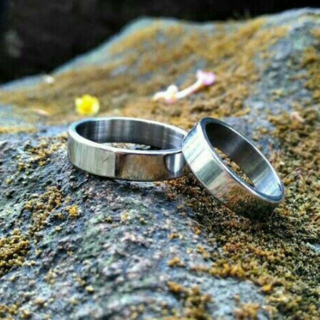 Cincin Polos Besi Putih Asli Ternate