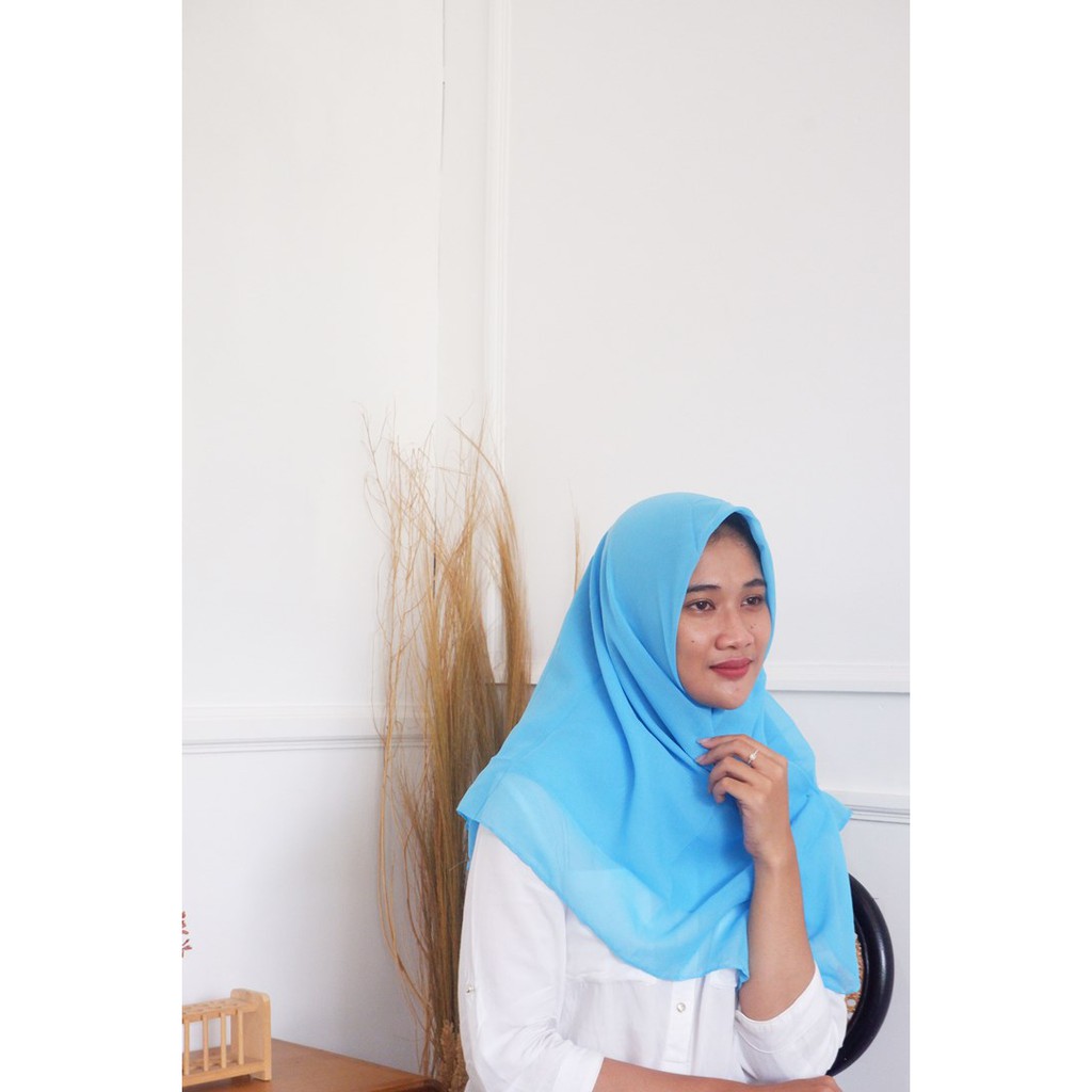 50 warna BELLA SQUARE JILBAB SEGI EMPAT POLLYCOTTON-bella sky blue