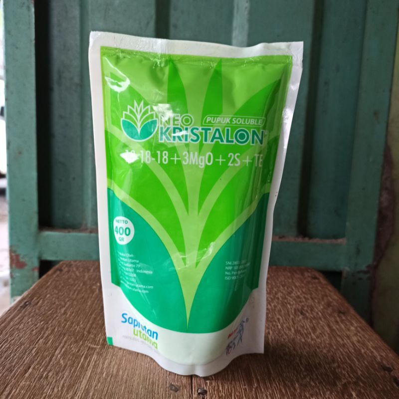 NEO KRISTALON HIJAU 400 GR PUPUK SOLUBLE PAK TANI