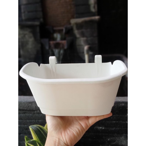 Pot Dinding Tembok Cantol/Pot Tempel Tip M