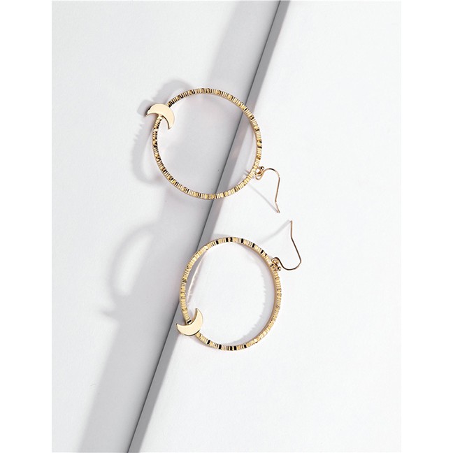 LRC Anting Gantung Fashion Gold Alloy Geometry Moon Round F78923