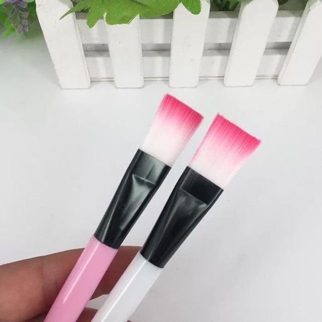 Kuas make up brush make up pink putih