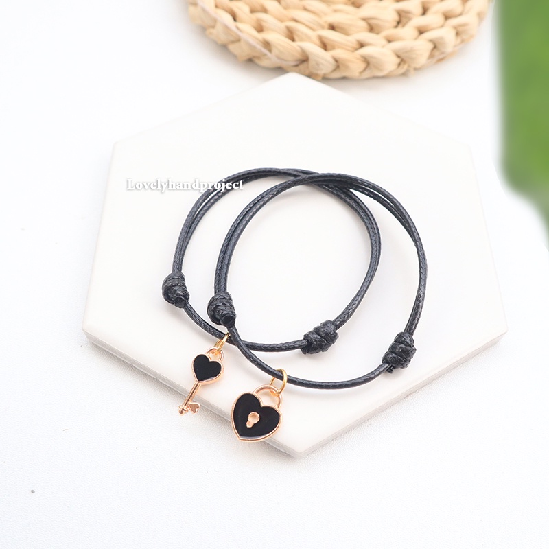 Tambah Magnet / Gelang Couple Kunci Gembok Hati Tali Kulit Waterproof Anti Air Simple Korean Style