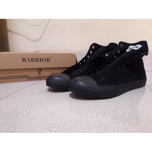 Sepatu Warrior High Black ORI