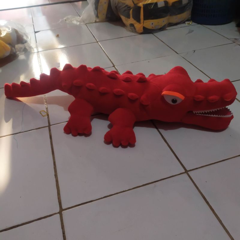 boneka buaya