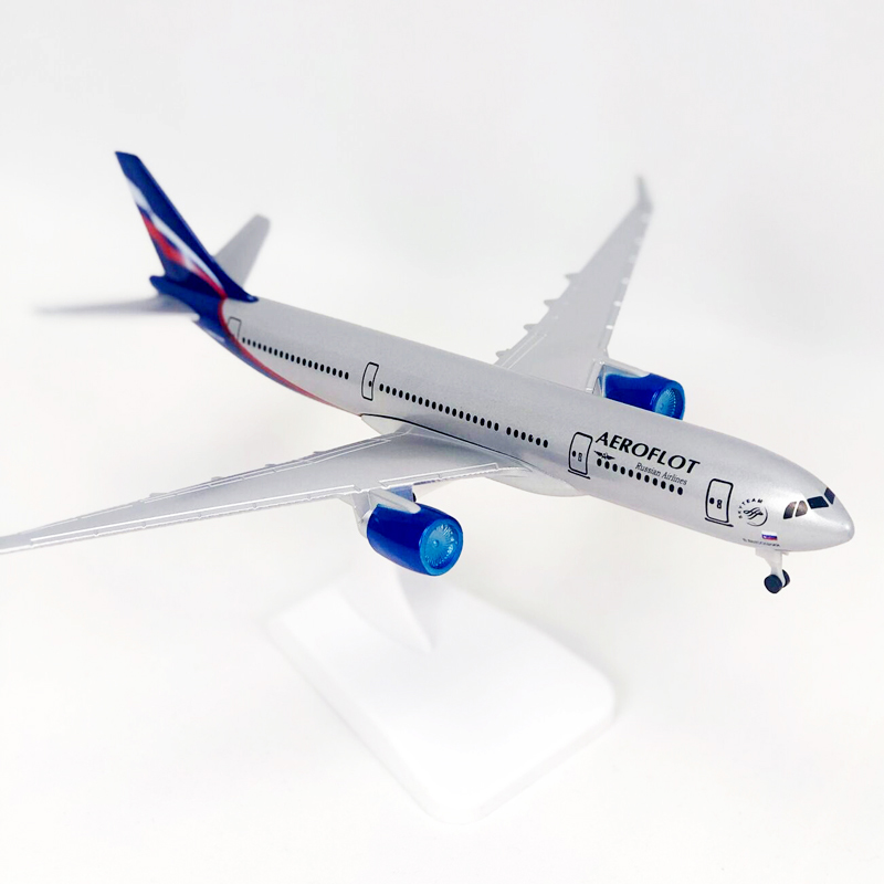 Miniatur Diecast Pesawat Terbang Rusia Airbus 330 A330 Bahan Alloy Ukuran 20CM Untuk Koleksi