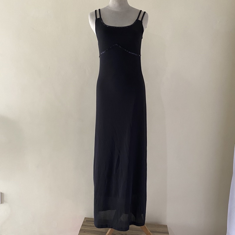 Long dress hitam