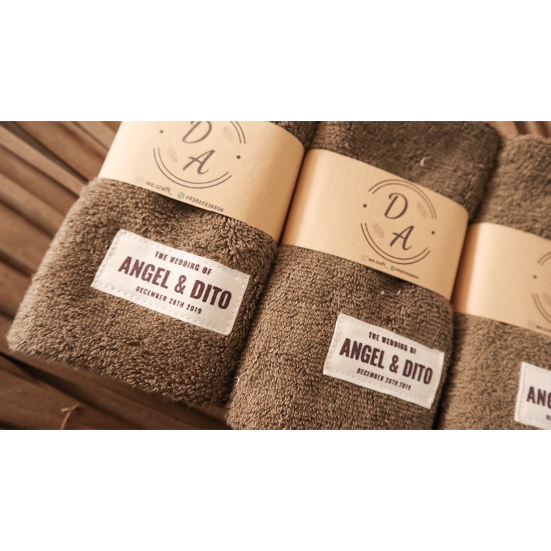 Jual Souvenir handuk +label nama pengantin (dijahit) Indonesia|Shopee ...