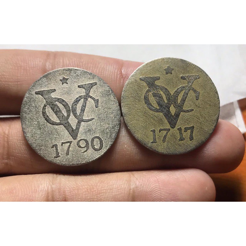 Koin Kuno VOC Silver Tahun 1717 dan 1790 Harga 2PCS