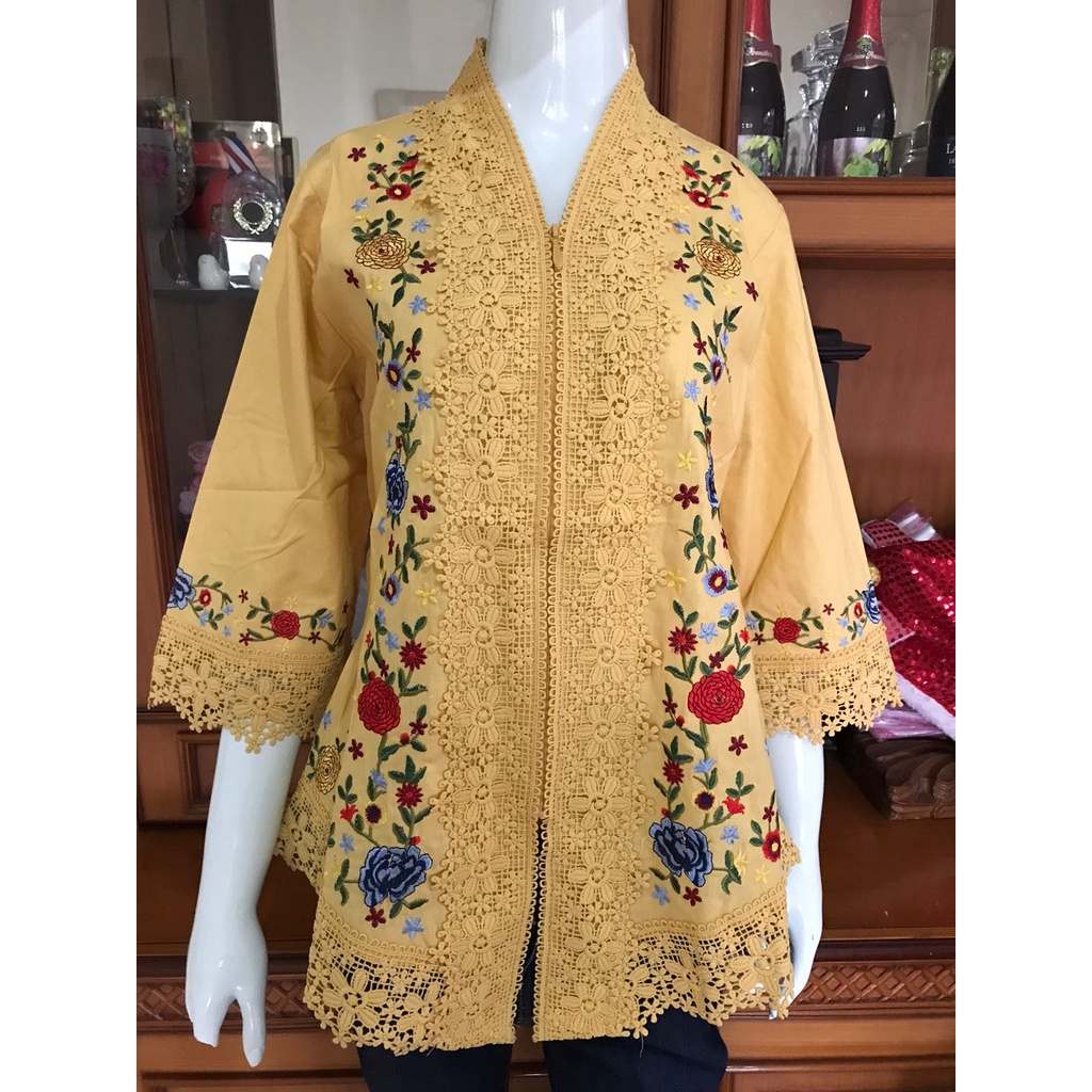 Kebaya alexuez  brukat tebal  warna bordir timbul kombinasi brukat //kebaya alexuez premium 0994