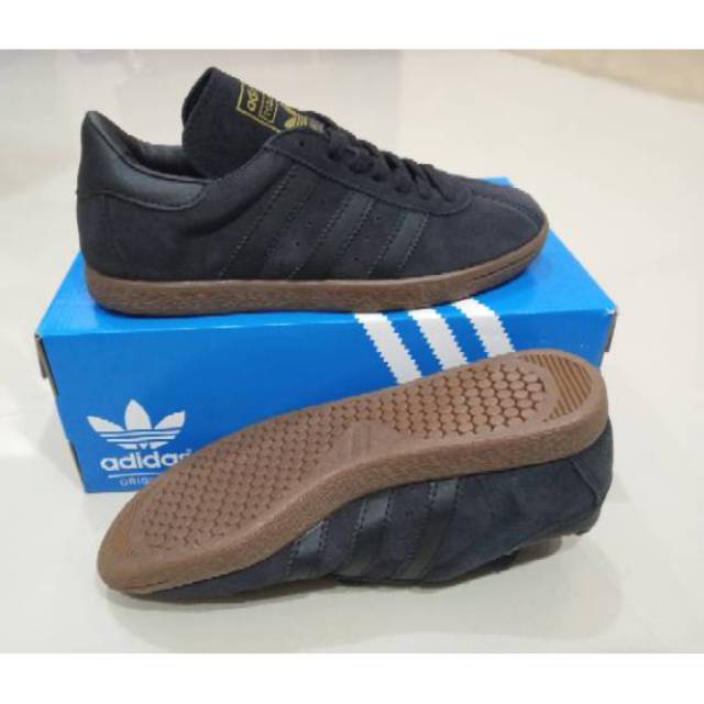 adidas tobacco black