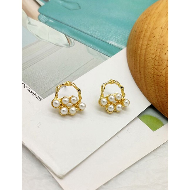 LRC Anting Tusuk Fashion Gold Pearl Hollow Geometric Circle Earrings F57474