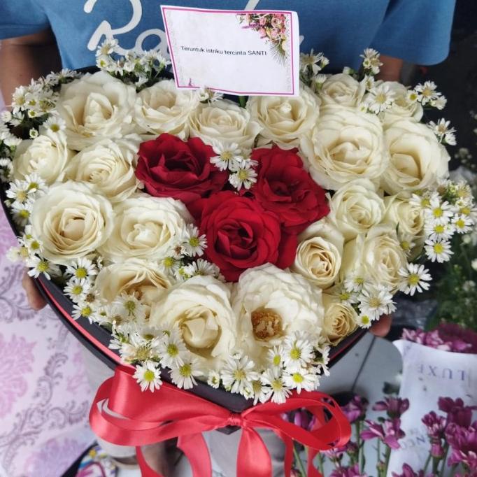 

KADO VALENTINE DG654EAFVD