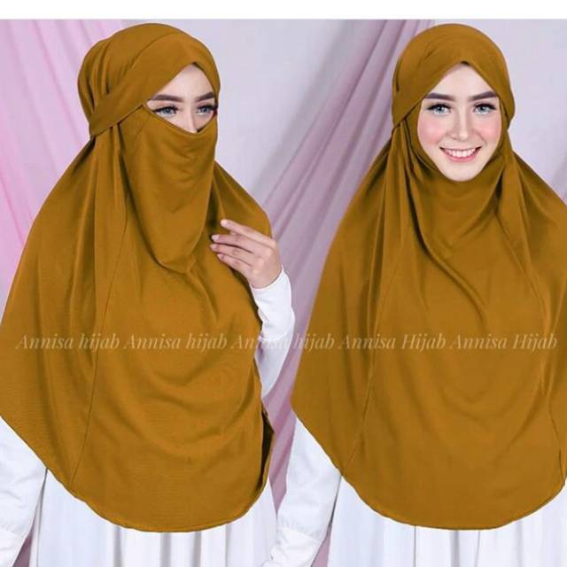 Andriani hijab cadar