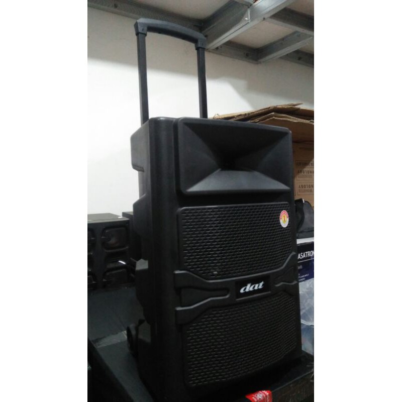 SPEAKER PORTABEL WIRELESS DAT 12 INCH SUPER WOOFER. DUA MIC WIRELESS