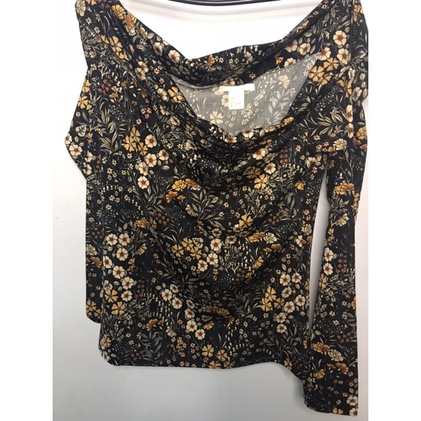 Atasan sabrina HNM ORI preloved