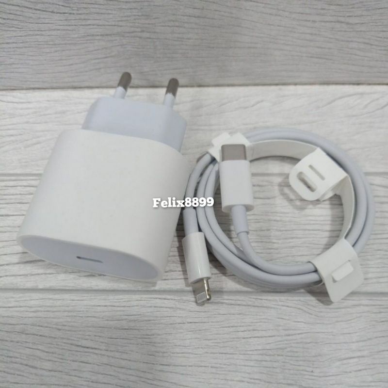 CHARGER 20W ADAPTOR USB C