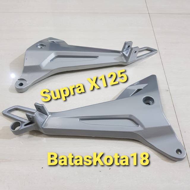 Dudukan Step foostep Belakang Supra X125 Supra x 125 Lama sepasang