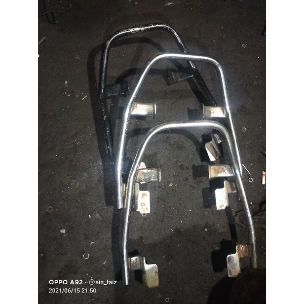 behel belakang planger suzuki smash 110
