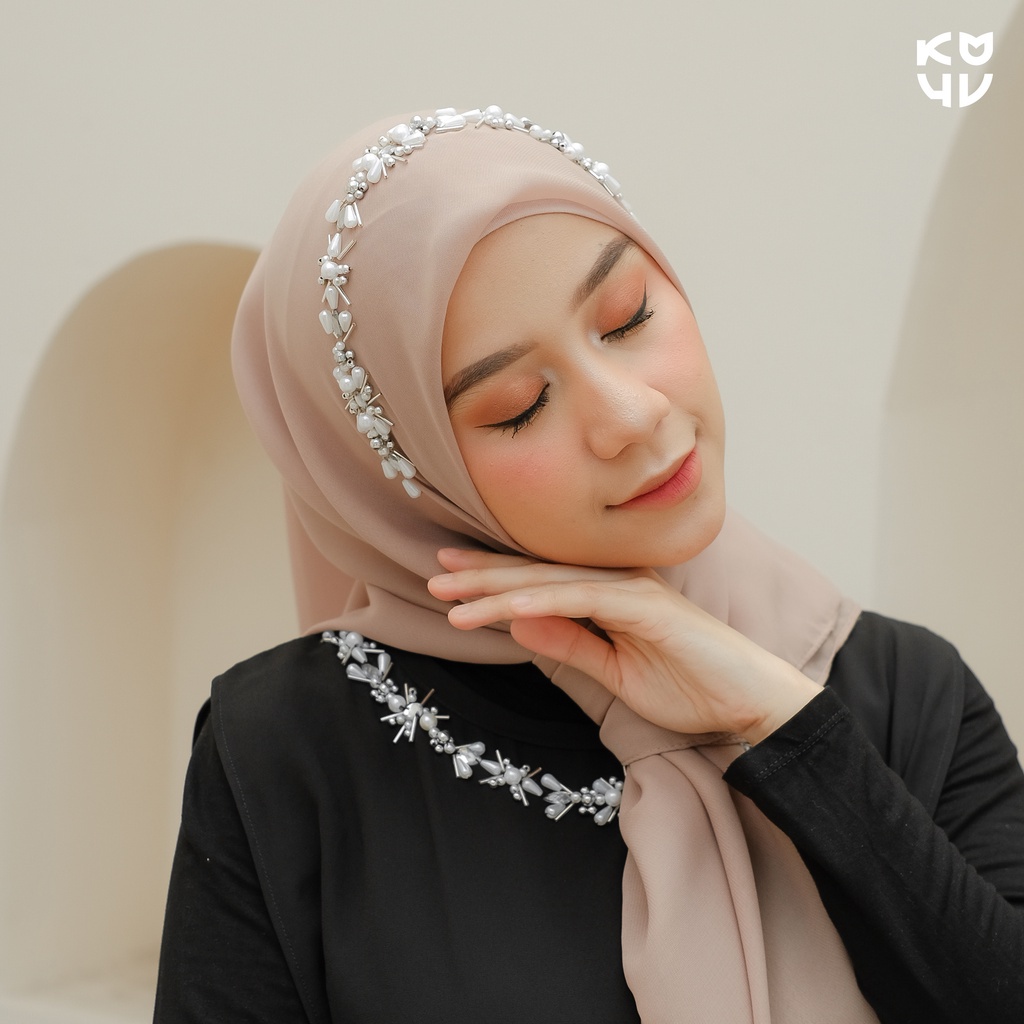 Koyu Hijab Segiempat Luxury Payet