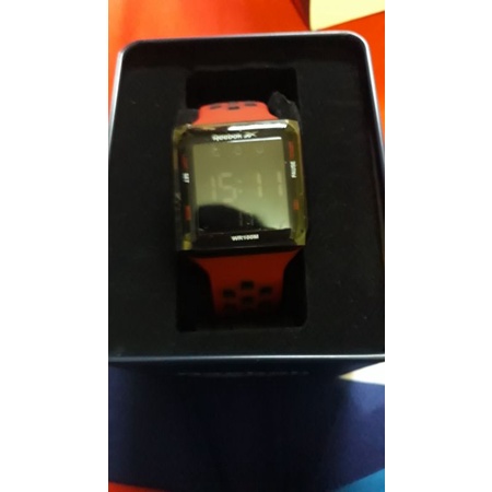 jam tangan reebok
