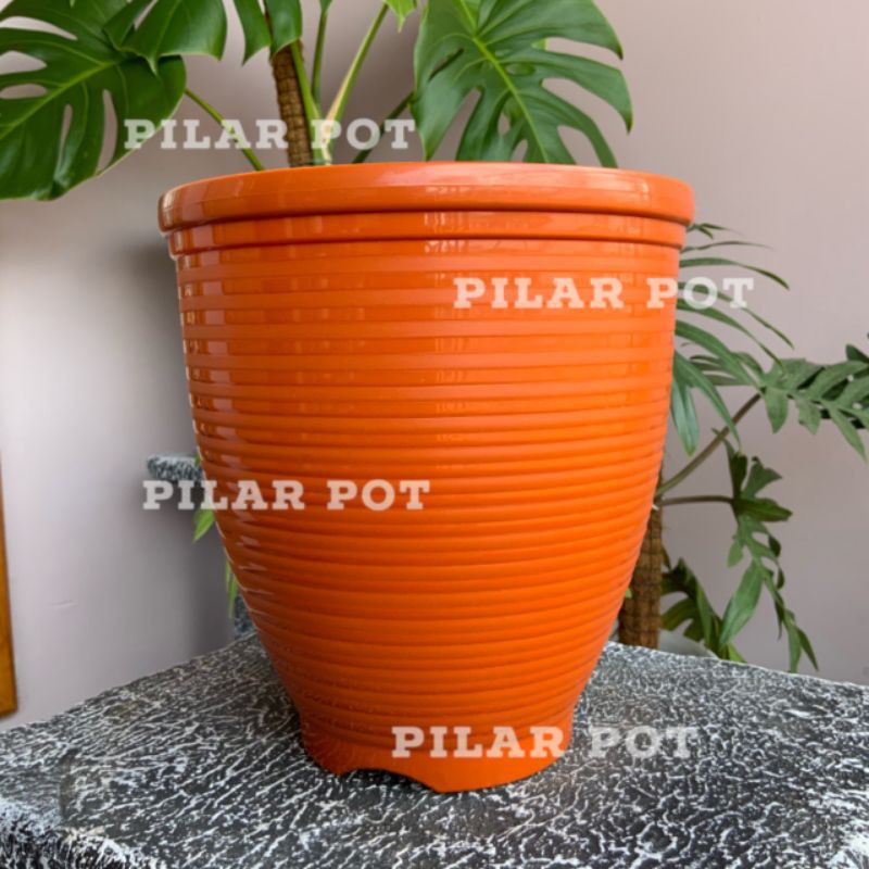 Pot Bunga Tanaman Plastik Nkt Lebah Tinggi 21 Merah Bata - NKT CYCAS GUCI 21 MERAH BATA